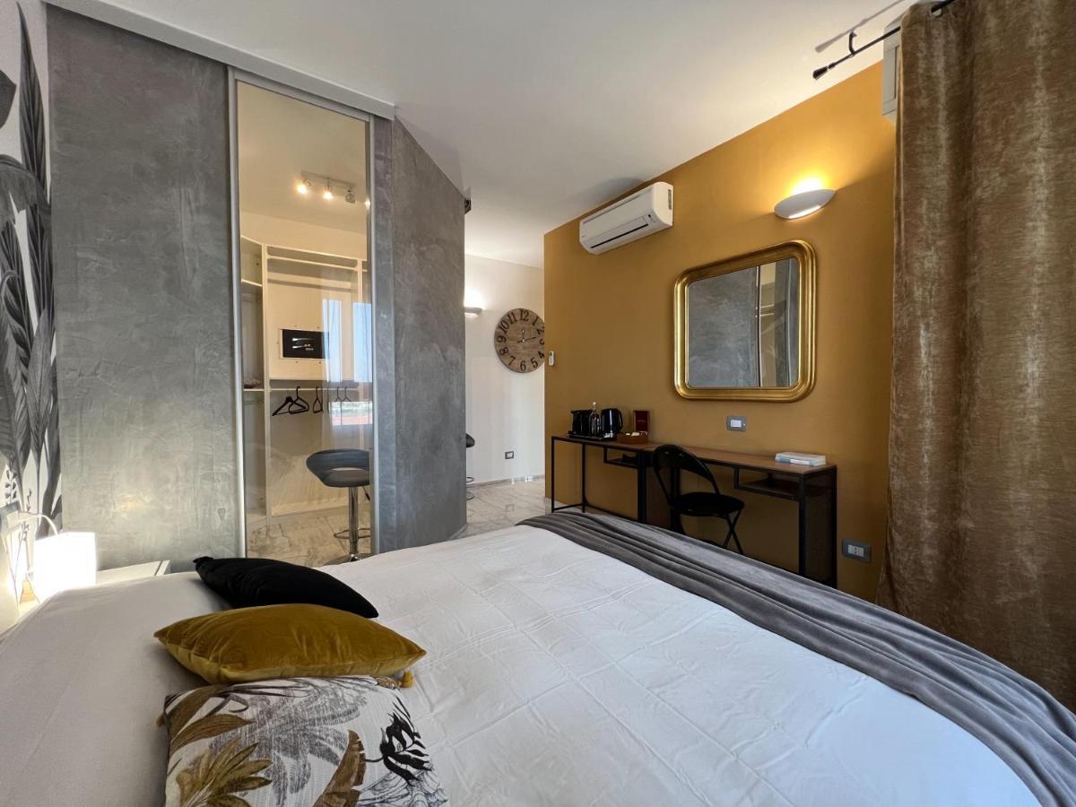 Holy-Day Rooms Milano Εξωτερικό φωτογραφία