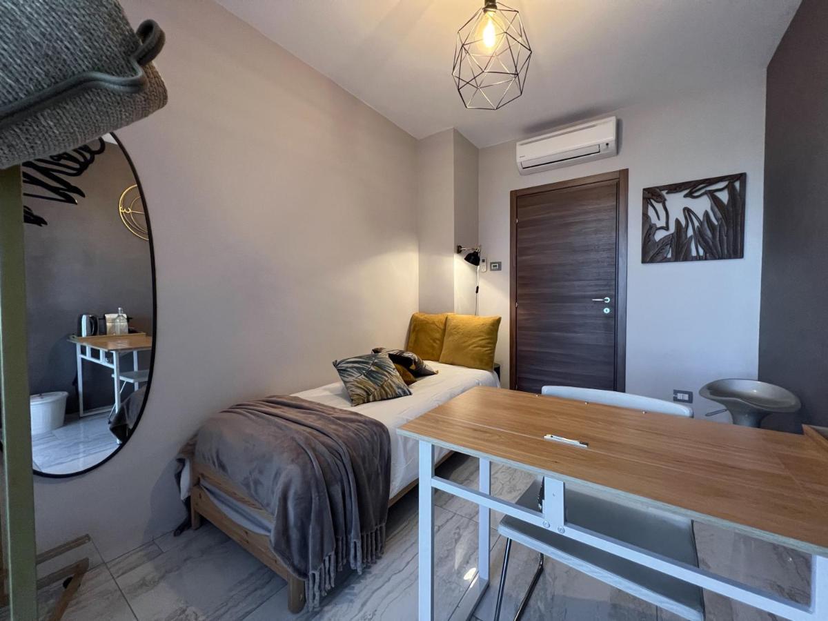 Holy-Day Rooms Milano Εξωτερικό φωτογραφία
