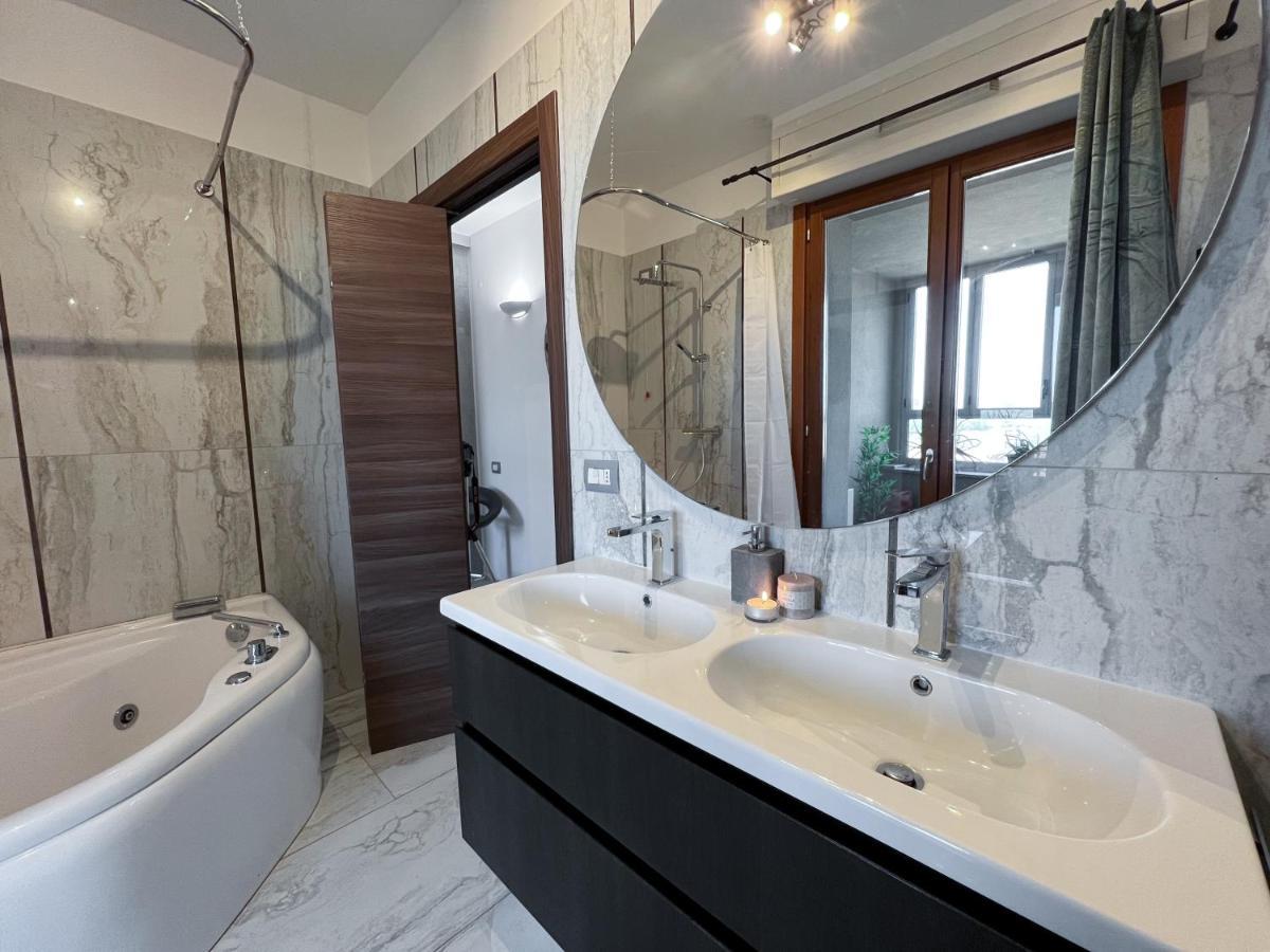 Holy-Day Rooms Milano Εξωτερικό φωτογραφία